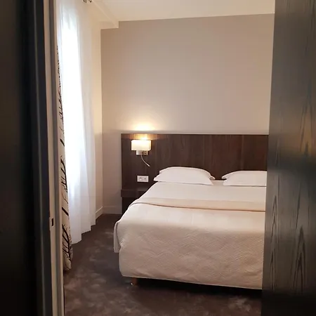 Hotel Alison 3*