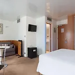 Alison Hotel