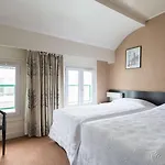 Hotel Alison