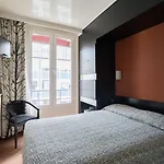 Alison Hotel