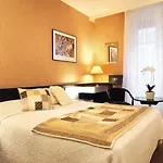 Hotel Alison 3*