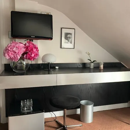 Hotel Alison