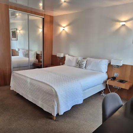 Alison Hotel Paris